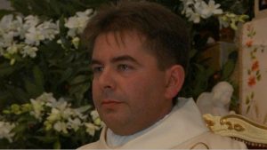 Volantino elettorale in chiesa, il prete Fermate i partiti che difendono il ddl Zan - meteoweek.com