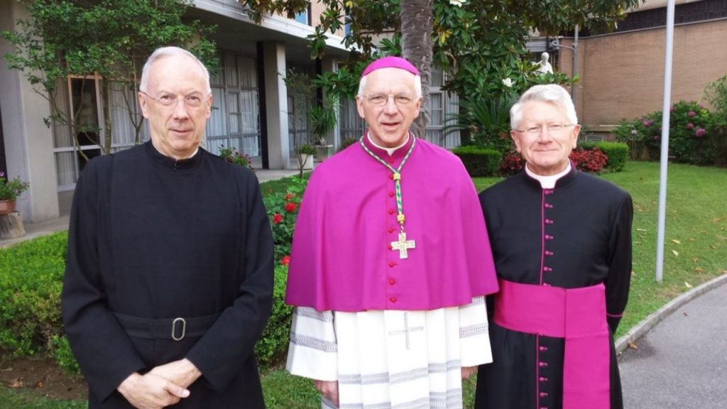 Vescovi belgi benedicono le coppie gay, ribellione al Vaticano