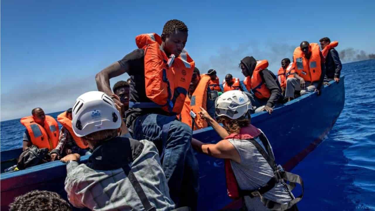 Migranti, 6 sbarchi con 500 a Lampedusa nella notte - meteoweek.com