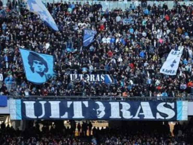 Tifosi del Napoli allo stadio Maradona (credit: Napolipiu.com) 03102022 Meteoweek.com
