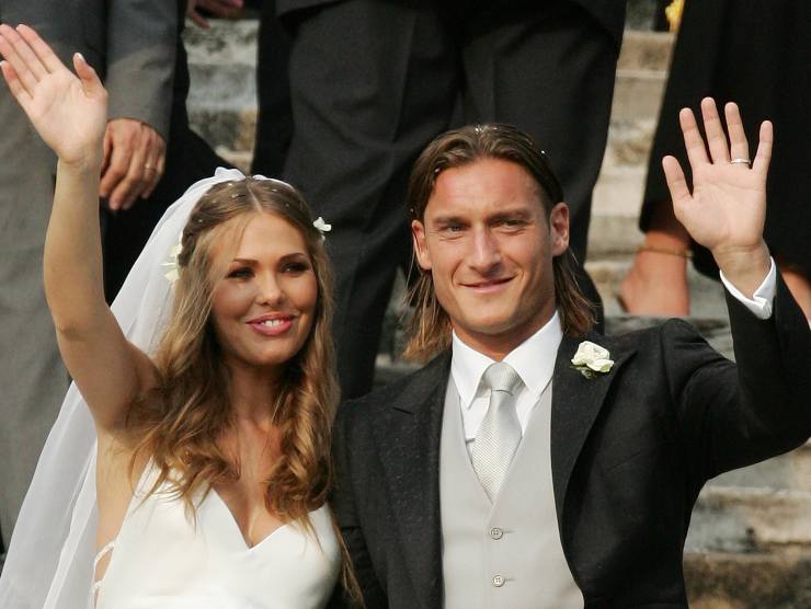 Il matrimonio di Totti e Ilary - credits: Ansa Foto. 03102022 MeteoWeek.com