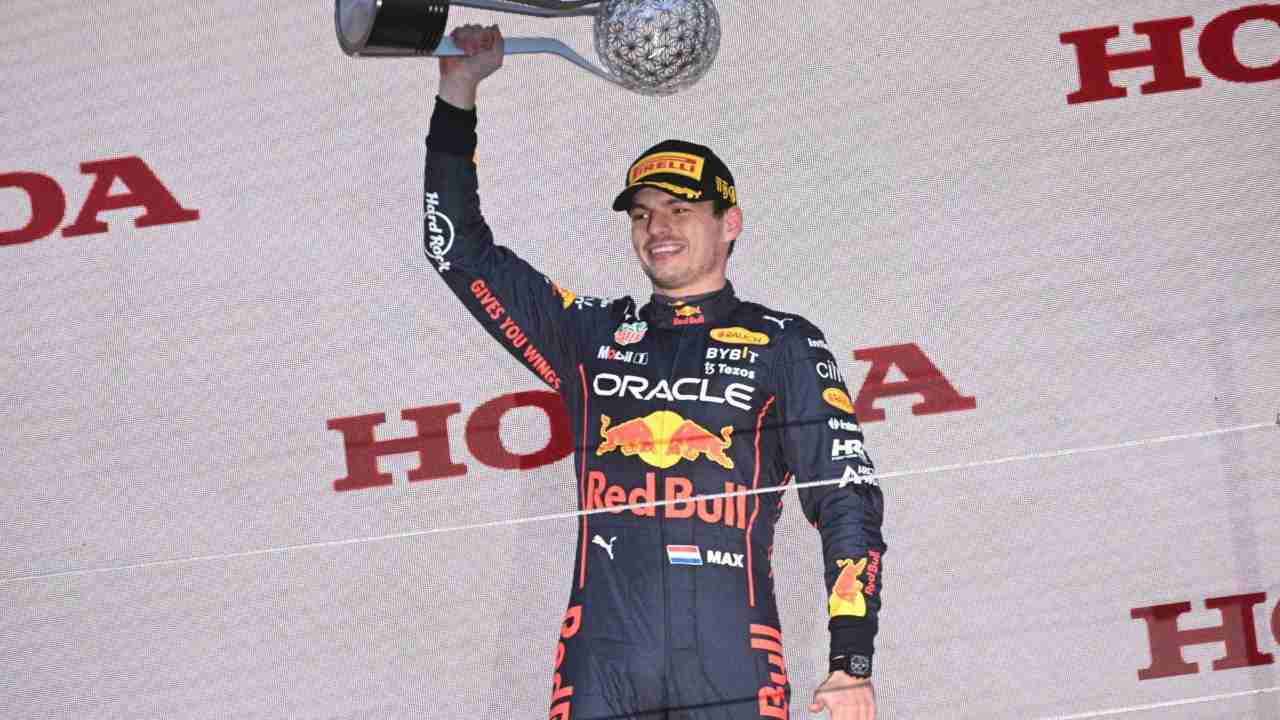 Max Verstappen, bi campione del Mondo di F1 [Credit: web] - 16102022 MeteoWeek.com