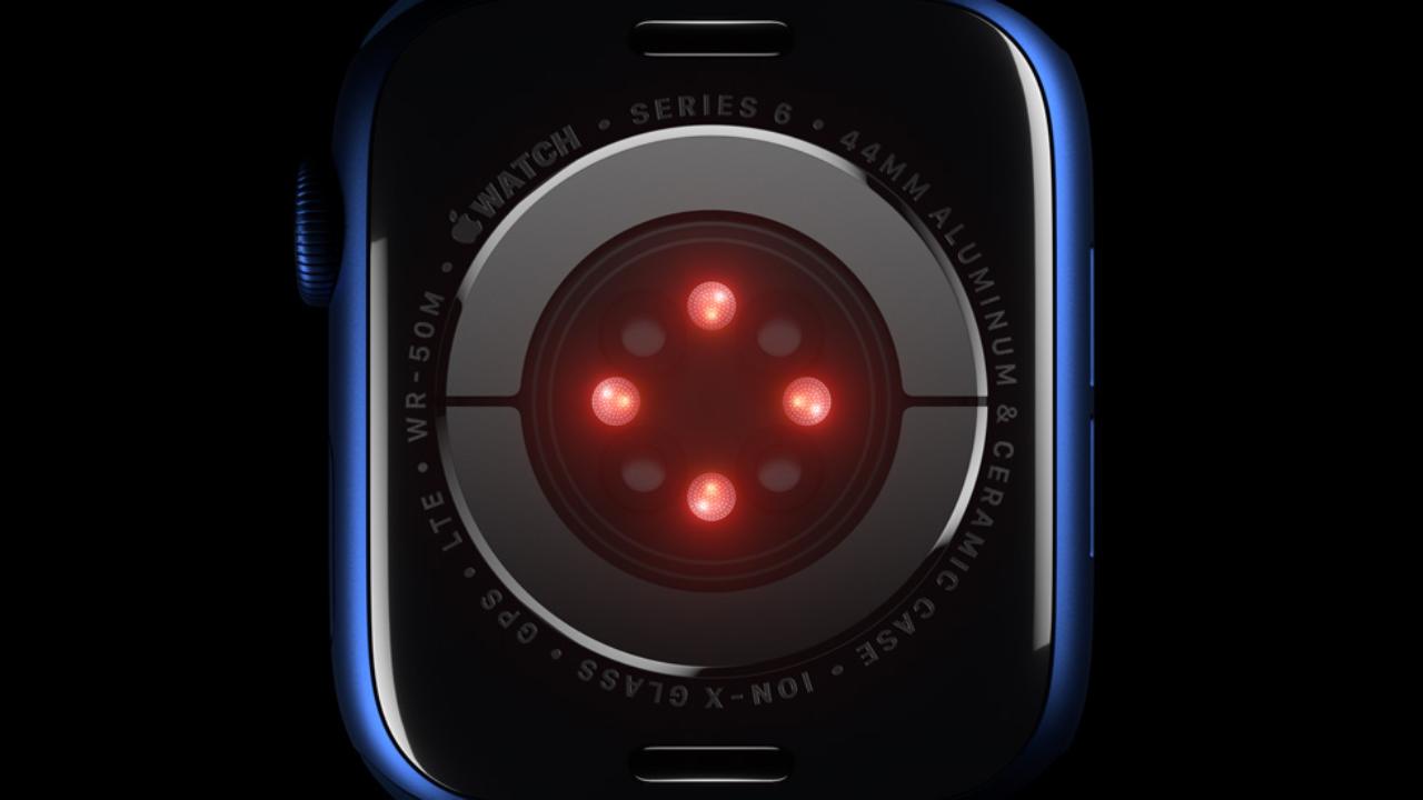 L'Apple Watch ha un sensore per rilevare l'ossigeno nel sangue: è quasi al livello di uno medico