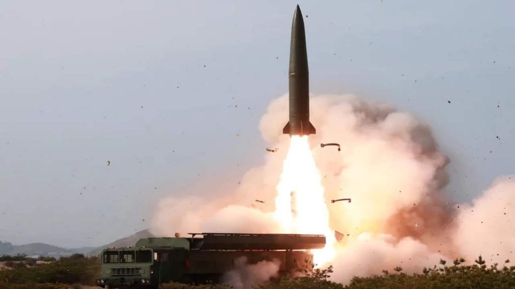 Pyongyang testa un altro missile e prepara il test atomico