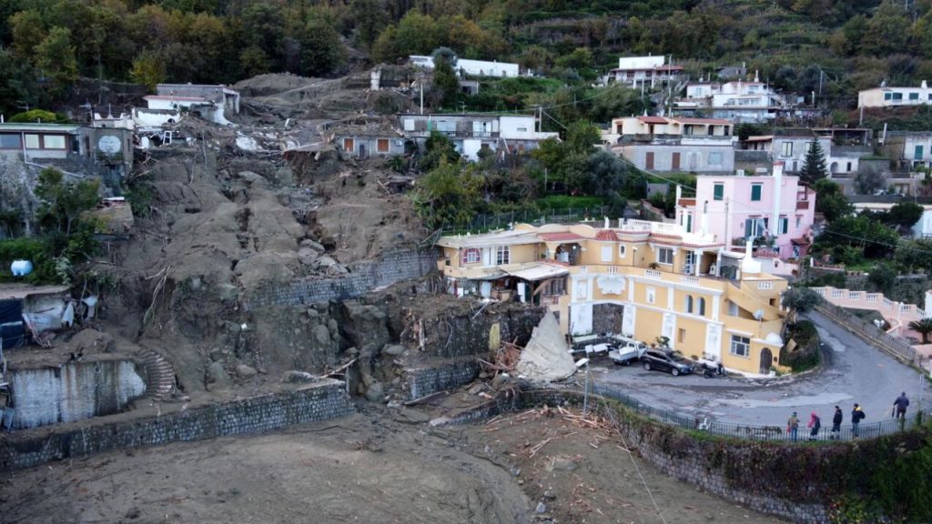 Ischia: ecco cosa rimane dell’isola dopo il disastro [VIDEO]