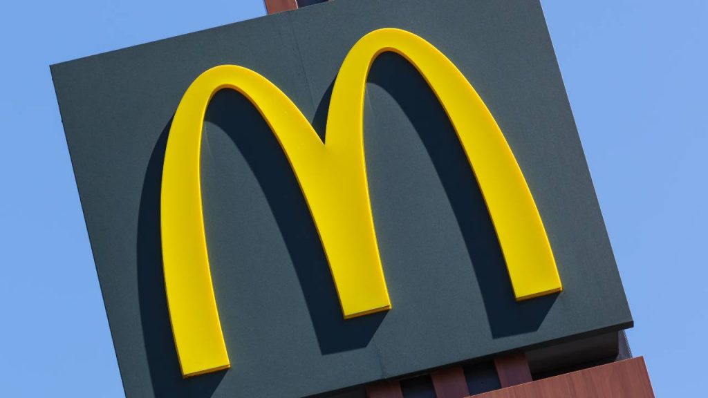 McDonald’s ancora una volta si rivolge ai gamer: dopo il pad arriva la sedia definitiva