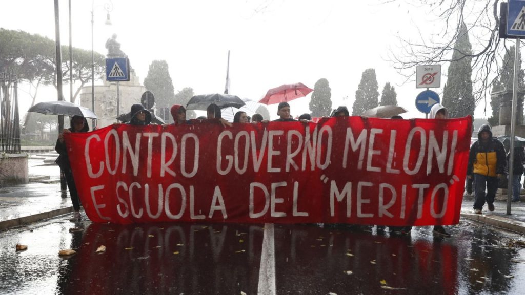 Studenti in piazza contro il Governo: “Vogliamo un’altra scuola” [VIDEO]