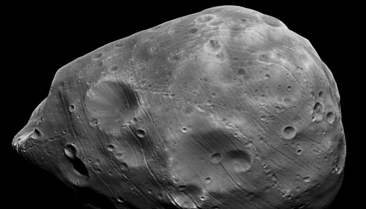 Nuove scoperte su Marte, gli scienziati parlano di Phobos, la scoperta è sensazionale