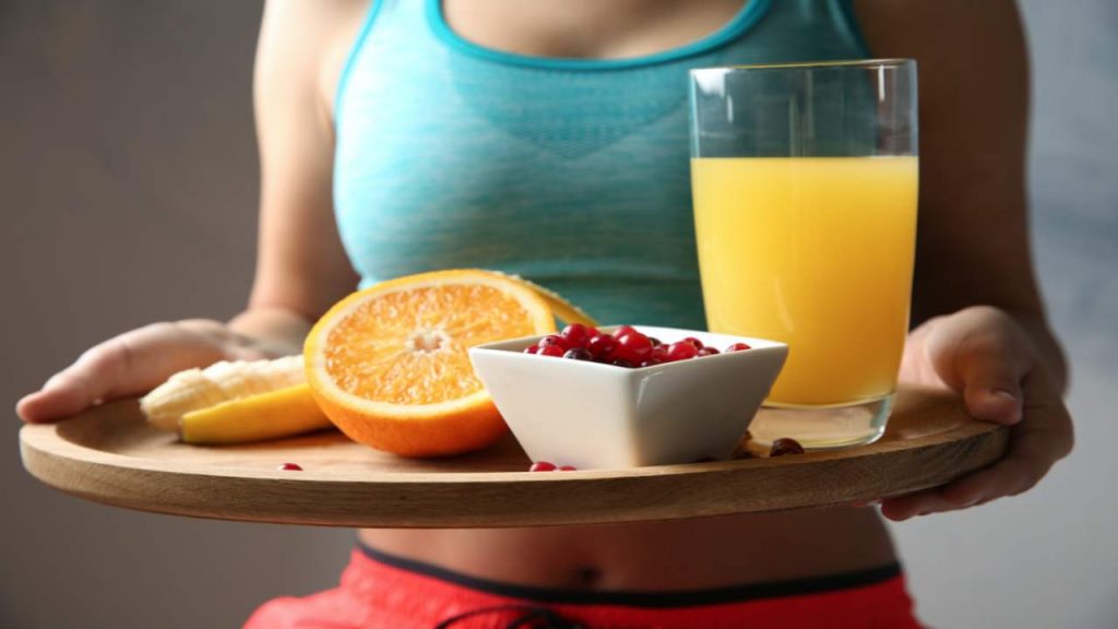 Cosa mangiare prima di allenarsi: tutti i suggerimenti per spuntini o pranzi