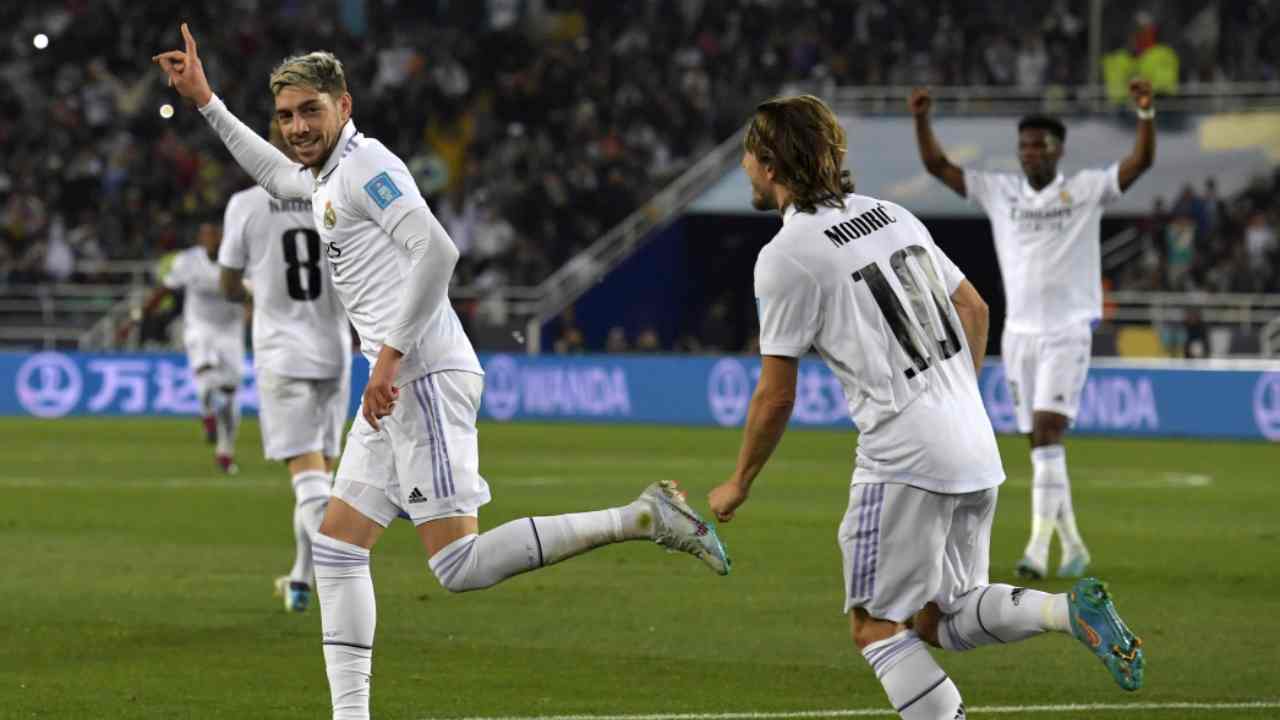 Giocatori del Real festeggiano un gol in finale di mondiale per club - credits: Ansa Foto. 11022023 MeteoWeek.com