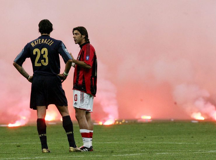 Materazzi e Rui Costa nella semifinale del 2003 - credits: Ansa Foto. 20042023 MeteoWeek.com